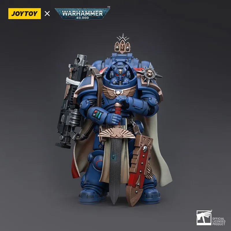 JOYTOY JT3556 Warhammer 40k 1: 18 Ultramarines Captain With Master-crafted Heavy Bolt rifle