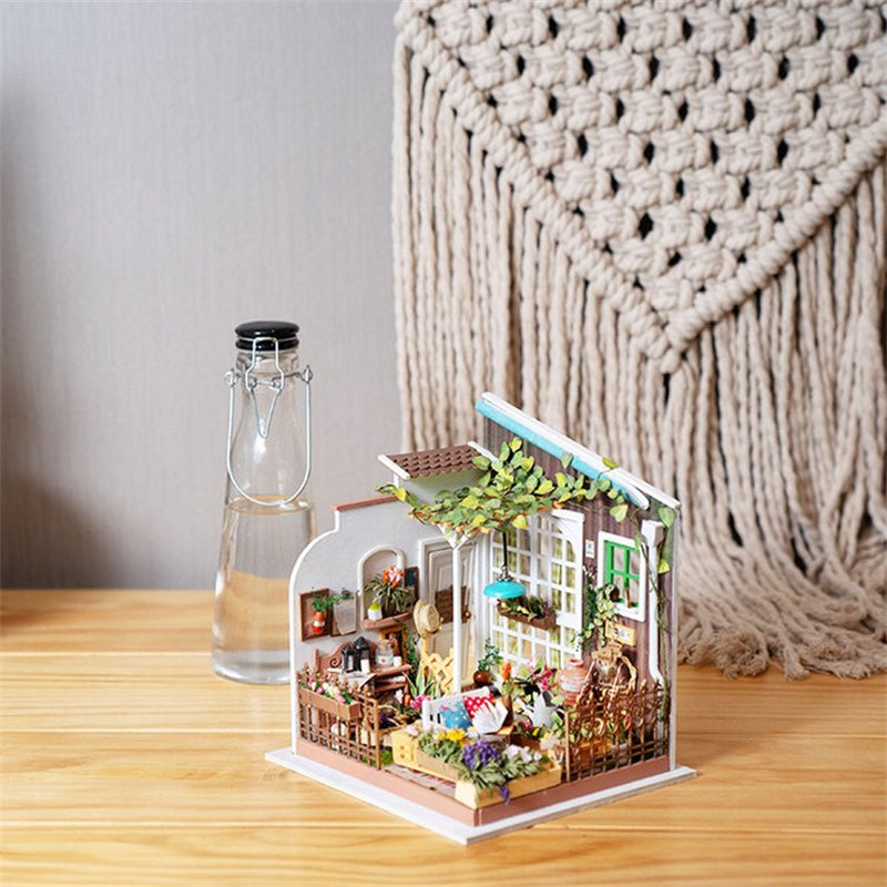 Robotime DG108 Rolife Miller's Garden DIY Miniature House Kit